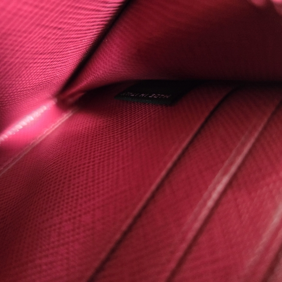 Prada Peonia Pink Zip Around Wallet w/Registration card & Original Box - EUC - Picture 8 of 16